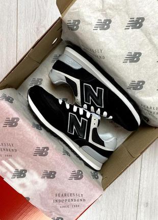 Кросівки new balance