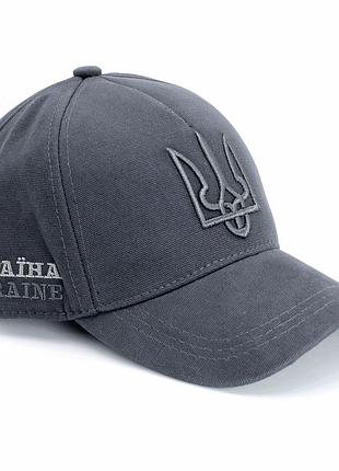Мужская зимняя кепка бейсболка однотонная утепленная с флисовой подкладкой и вышивкой герб серый