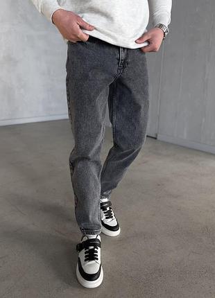 Стильные мужские джинсы