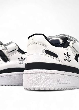 Кожаные кроссовки adidas forum low white black logo9 фото
