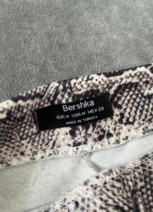 Брюки bershka змеиный принт7 фото