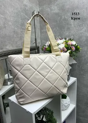 Крем — стильна стьобана сумка-шопер з екошкіри, в гарній якості1 фото