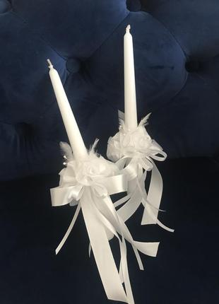 Декорирована свеча на крестообразие, венчание или первое причастие