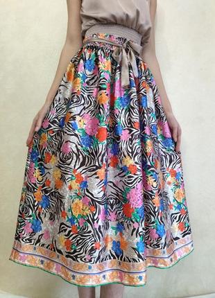 Длинная юбка атласная, яркая юбка сатиновая, миди юбка в цветочный принт, юбка на резинке3 фото