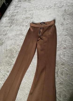 Стильные коричневые кэмэл брюки bershka5 фото