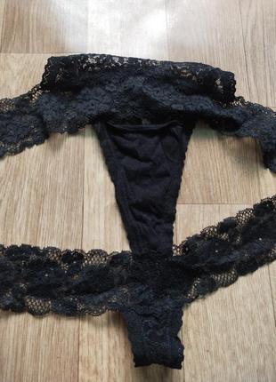 Красивые полупрозрачные кружевные трусики