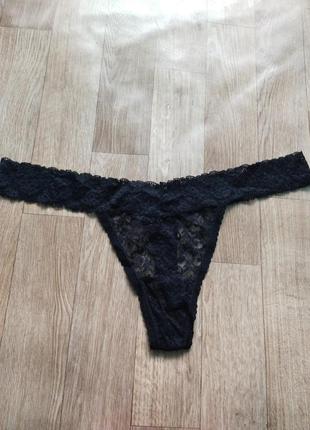 Красивые полупрозрачные кружевные трусики