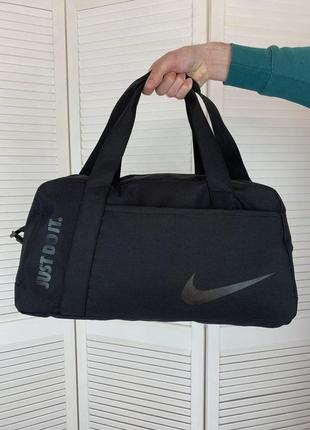 Дорожня сумка nike для тренувань з плечовим ременем щільна велика оксфорд 1000d чоловіча спортивна чорна4 фото