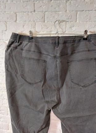 Фирменные стрейчевые джинсы4 фото