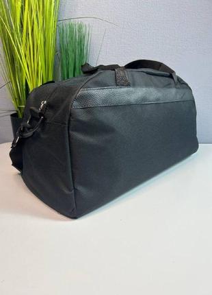 Чоловіча сумка nike містка дорожня найк для тренувань з плечовим ременем чорна велика оксфорд 1000d3 фото