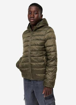H&m подростковая демисезонная стеганная куртка с капюшоном из новой коллекции h&amp;m на мальчика р.170 см/14+2 фото