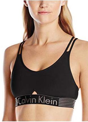 Бюстгальтер calvin klein с широкой резинкой