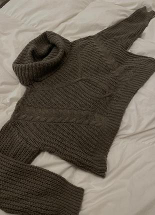 Модний вязаний светр оверсайз