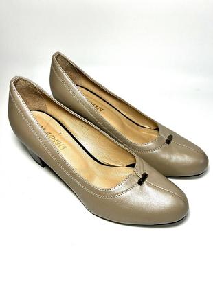 Туфли на каблуке женские натуральная кожа marini 39 р,26 см2 фото