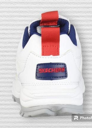 Белые кроссовки skechers intershift.2 фото