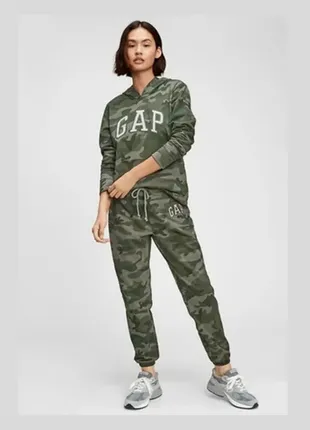 Укороченные спортивные женские штаны милитари gap1 фото