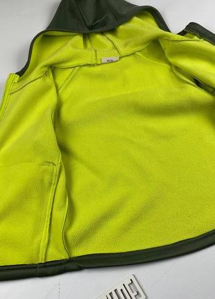 Пригодна куртка ветровка на флисе термо soft shell 110-116см/5-6р6 фото