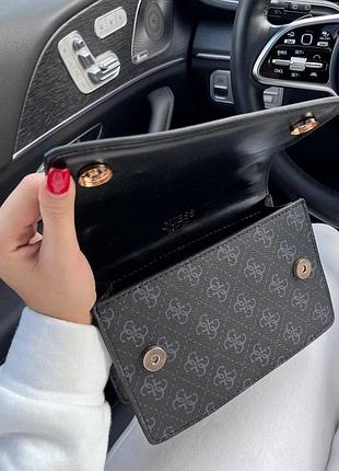 Guess navy 5