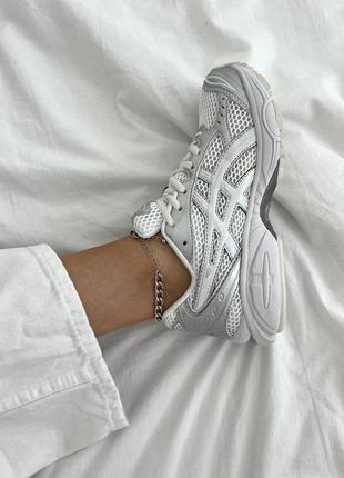 Женские кроссовки серебристые в стиле asics gel-kayano 14 silver10 фото