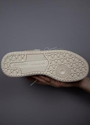 Женские кроссовки серые с бежевым в стиле free adidas forum 84 low “off white” grey beige6 фото