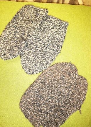 Теплі кімнатні носочки вязані