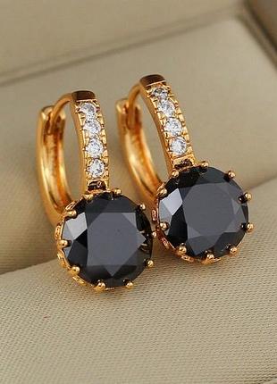 Сережки xuping jewelry з великим чорним каменем і круглою застібкою 2 см золотисті
