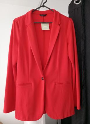 Красный пиджак calliope1 фото