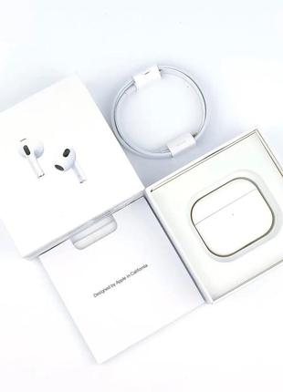 Наушники apple airpods with lightning charging case 2022 (3-е поколение) (mme73ch/a)3 фото
