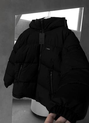 Стильний пуховик на зиму
