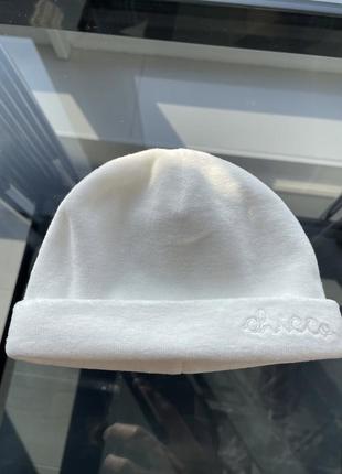 Біла шапочка chicco для новонароджених, шапочка на виписку2 фото