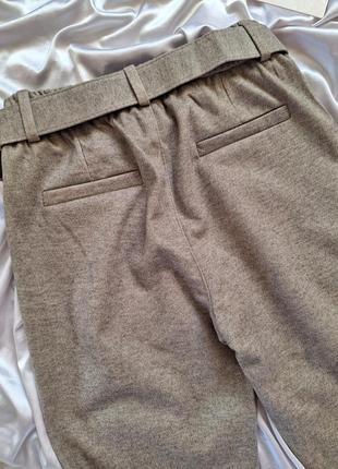 Теплые кашемировые бежевые брюки с поясом8 фото