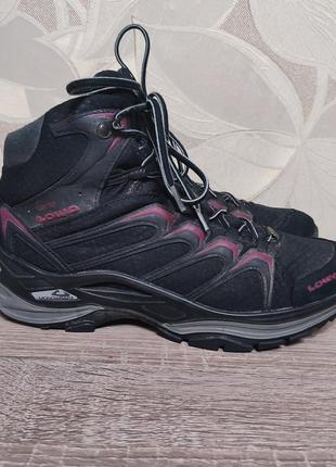 Жіночі трекінгові черевики lowa innox gtx size 41/26.5