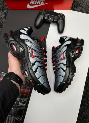 Nike air max plus black gradient red hotsell