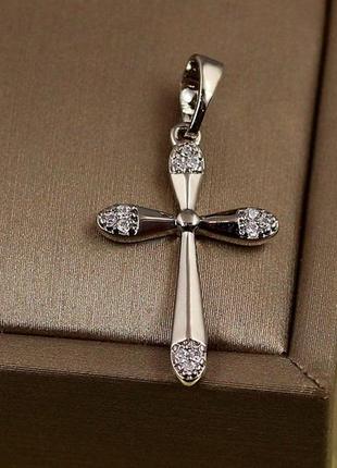 Хрестик xuping jewelry із закругленими краями з фіанітами 2,4 см сріблястий