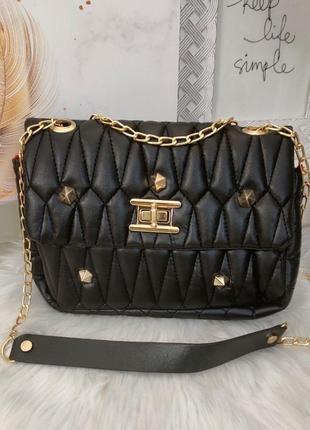 Красива чорна сумка сумочка