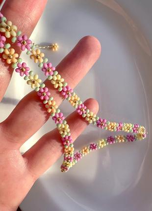 Чокер нежный цветной пастельный из бисера ромашки, ожерелье цветочное нежное kawaii