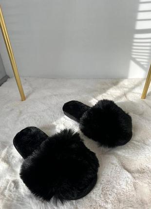 Домашні тапки тапулі тапочки шльопанці капці теплі пухнасті чорні пушисті з відкритим носком3 фото
