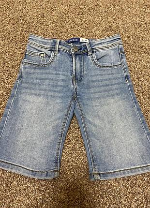 Шорти