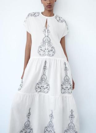 Сукня з вишивкою zara2 фото