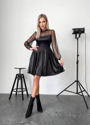 Оксамитова сукня міні з напиленням коротка з рясною спідницею довгими об'ємними рукавами з сітки плаття під горло чорна стильна вечірня