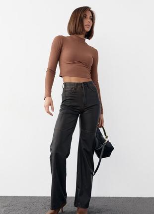 Штаны женские кожаные коричневые в винтажном стиле3 фото