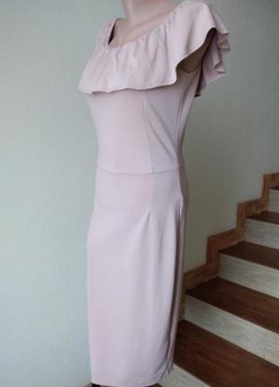 Платье стильное нежного теплого бежевого цвета1 фото