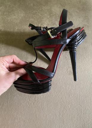 Босоніжки cesare paciotti