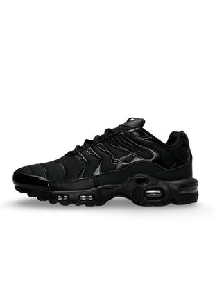 Мужские кроссовки nike air max plus all black