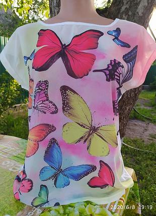 Легкая летняя футболка