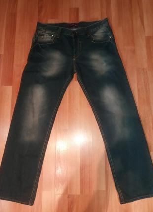 Джинсы