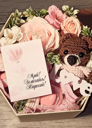 Бокс подарунковий набір дівчині мильних троянд мило ручної роботи3 фото
