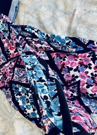 Шикарный летний макси сарафан на тонких бретельках с разрезами в цветочный принт3 фото
