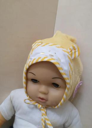 Ясельная велюровая шапочка для новорожденных малышей на завязках2 фото