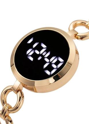 Жіночий дуже класний електронний годинник-браслет gold4 фото